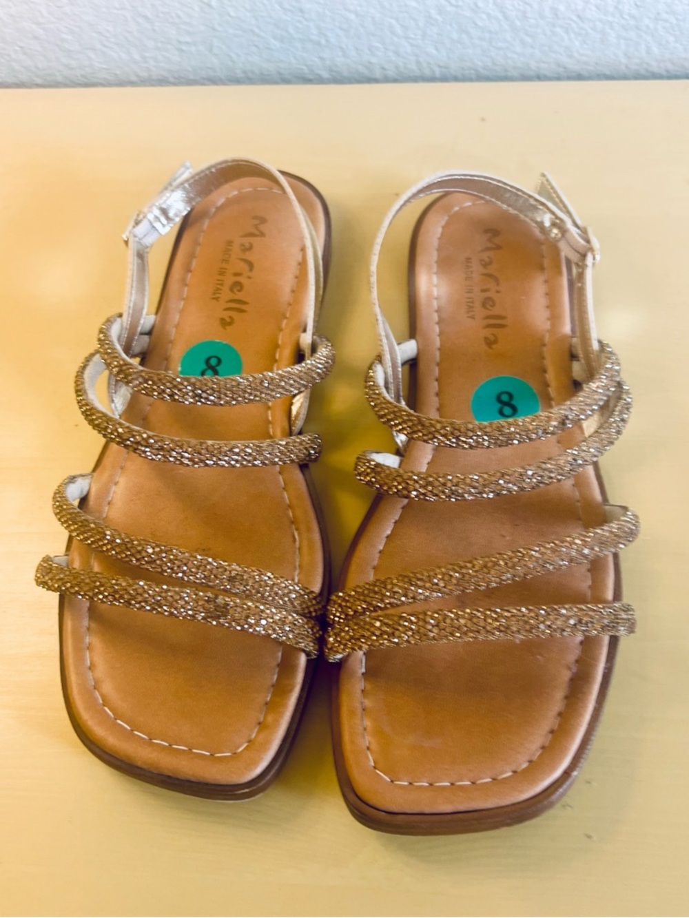 Gold Sparkle Strapy Women’s Sandals Sz 8